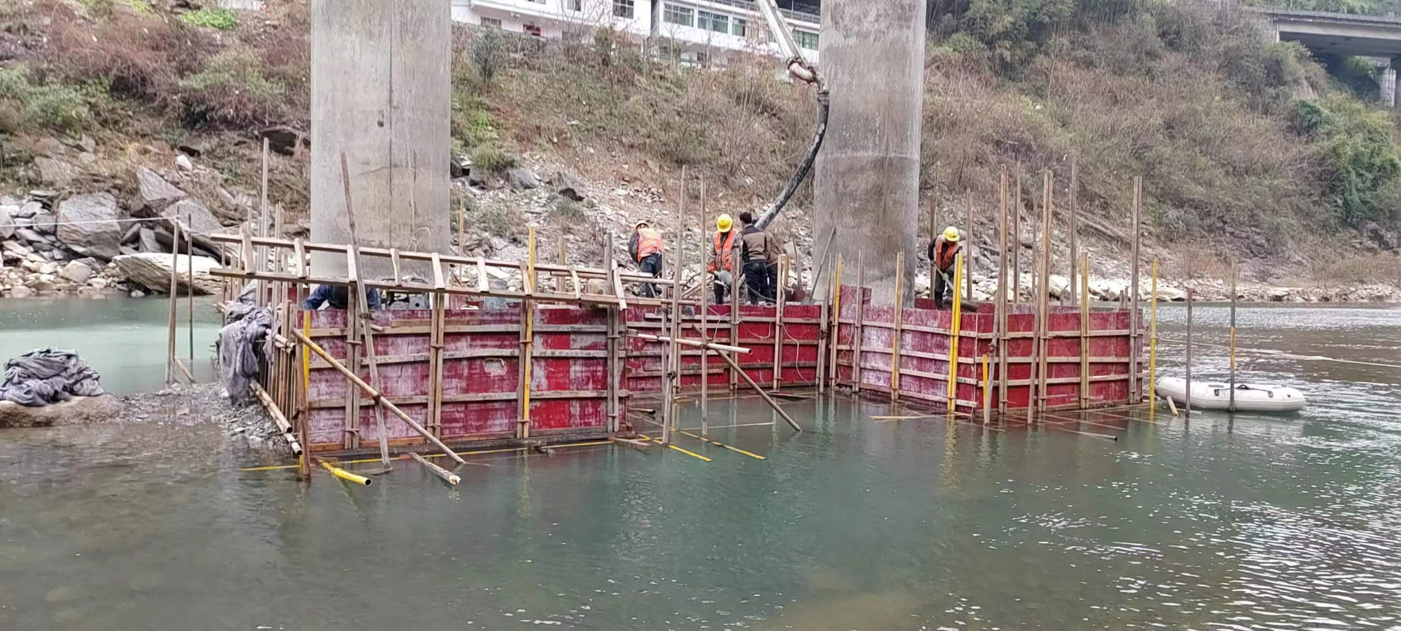 中山水利工程施工中堤坝渗漏原因以及防渗加固技术